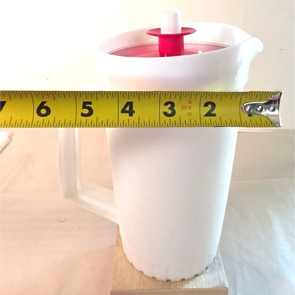 Vintage Tupperware White 1.5 Quart Pitcher Red Push Button Lid